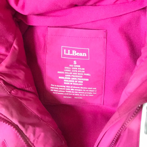 LL Bean Size S  Ski Jacket with detachable hood - Picture 2 of 4